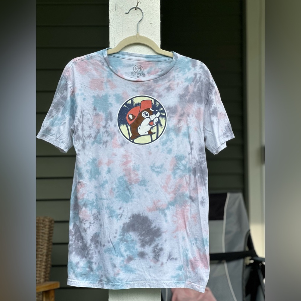 Buc-ee’s Tye-Dye T shirt - Size M